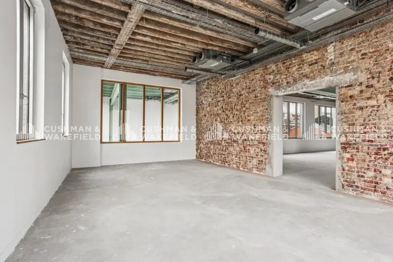 Bureau dans Malakoff à louer - Photo de l’immeuble – Image 1 sur 19
