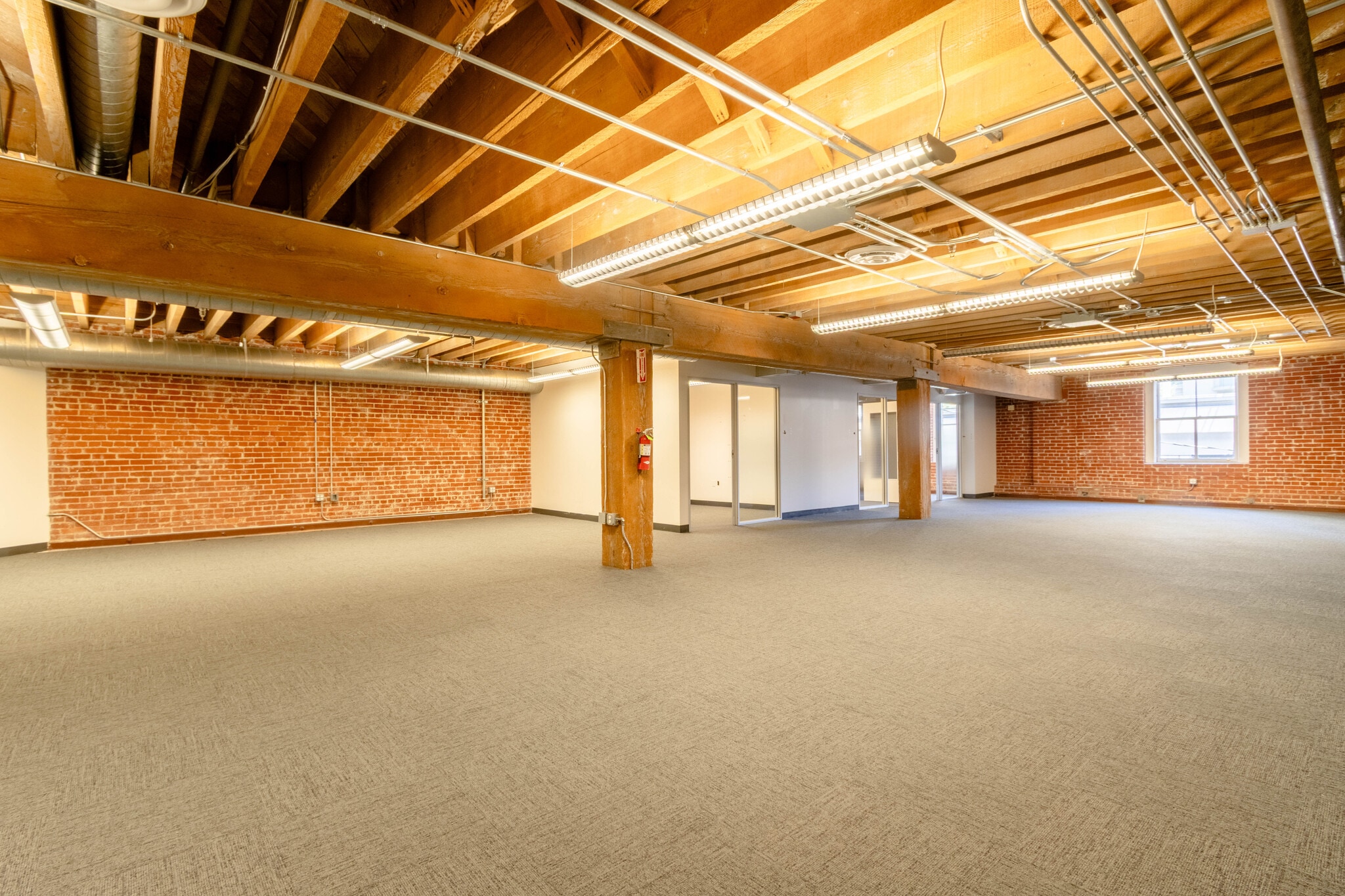 625 2nd St, San Francisco, CA à louer Photo intérieure– Image 1 sur 7
