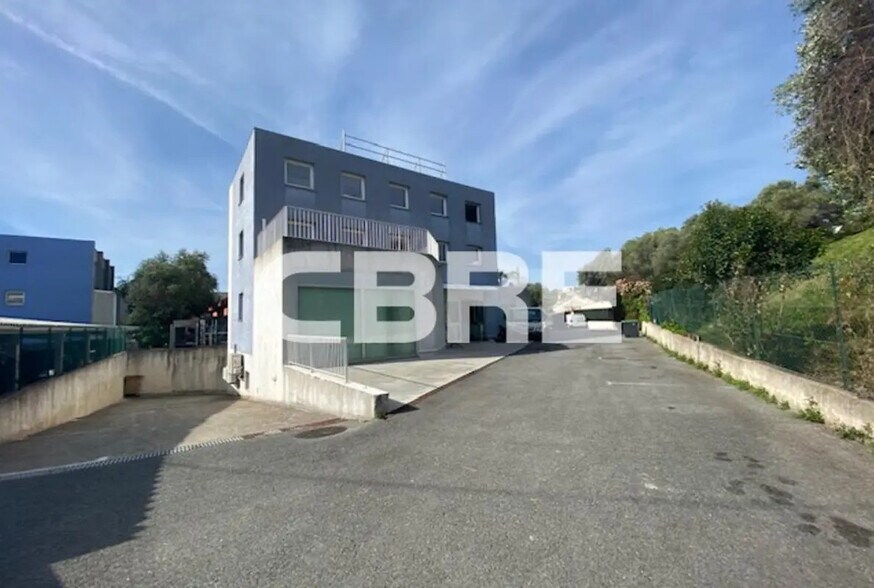 Bureau dans Villeneuve-Loubet à louer - Photo de l’immeuble – Image 1 sur 11