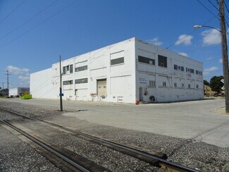 Plus de détails pour 301 Bridge St, Green Bay, WI - Industriel/Logistique à vendre