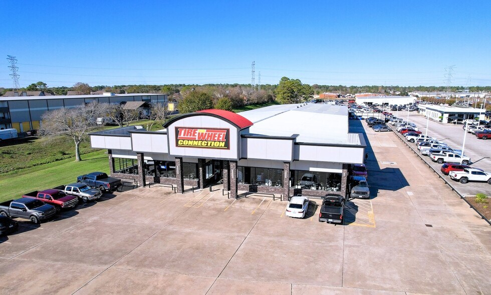 11330 Farm to Market 1960 Rd, Houston, TX à vendre - Photo principale – Image 1 sur 27