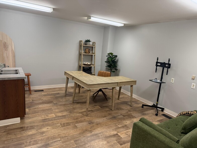 580 N 36th St, Lafayette, IN à louer - Photo intérieure – Image 3 sur 5