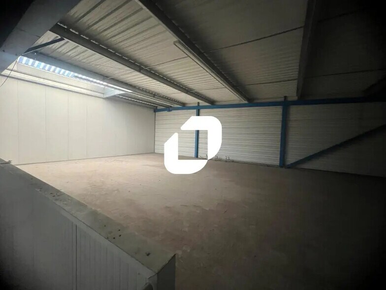 Bureau dans Lapugnoy à louer - Photo de l’immeuble – Image 3 sur 16