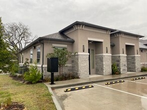 17820 Mound Rd, Cypress, TX à louer Photo intérieure– Image 1 sur 13