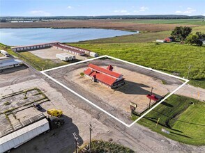 18753 Oklahoma 100, Webbers Falls, OK - VUE AÉRIENNE vue de carte - Image1