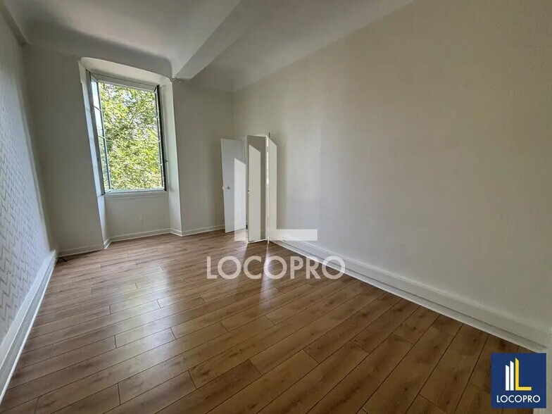 Bureau dans Nice à louer - Photo de l’immeuble – Image 3 sur 12