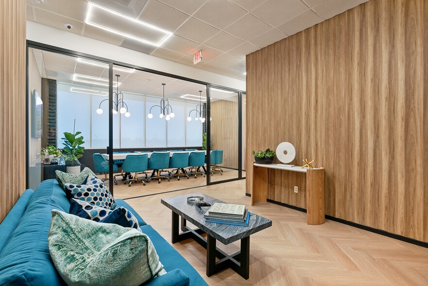 1801 S La Cienega Blvd, Los Angeles, CA à louer - Photo de l’immeuble – Image 3 sur 47