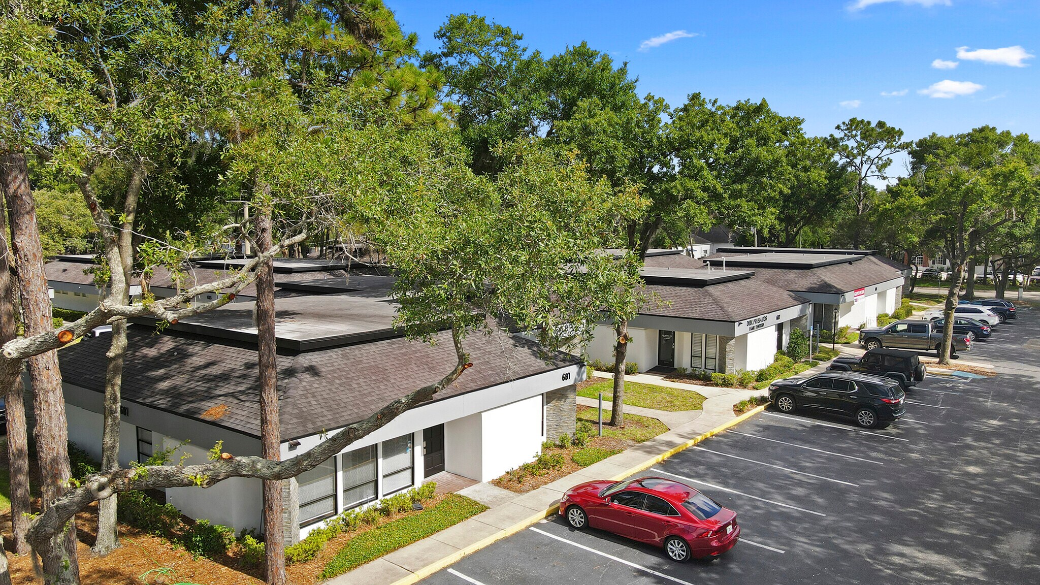 679-697 Douglas Ave, Altamonte Springs, FL à louer Photo principale– Image 1 sur 16