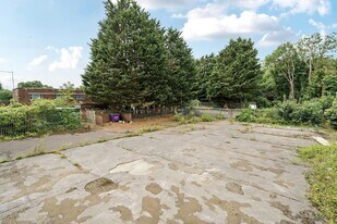 107 Corran Way, South Ockendon ESS - Immobilier d'entreprise