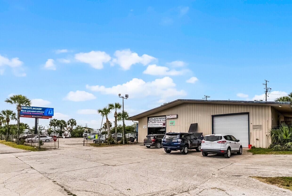 8130 N Orange Blossom Trl, Orlando, FL à vendre Photo principale– Image 1 sur 2