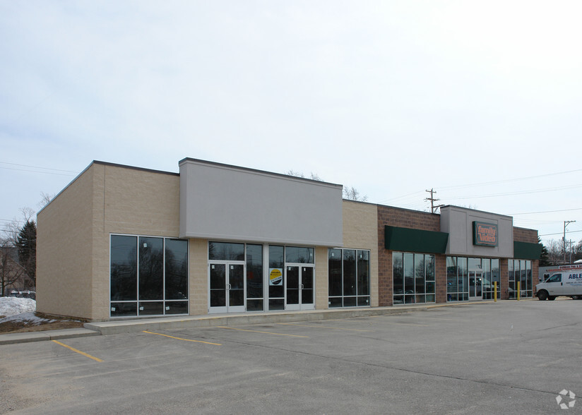 602-612 N Mitchell St, Cadillac, MI à louer - Photo principale – Image 1 sur 3