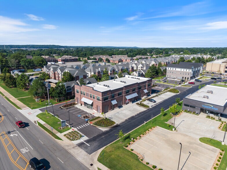 825 S Donaghey Ave, Conway, AR à louer - Photo de l’immeuble – Image 2 sur 9