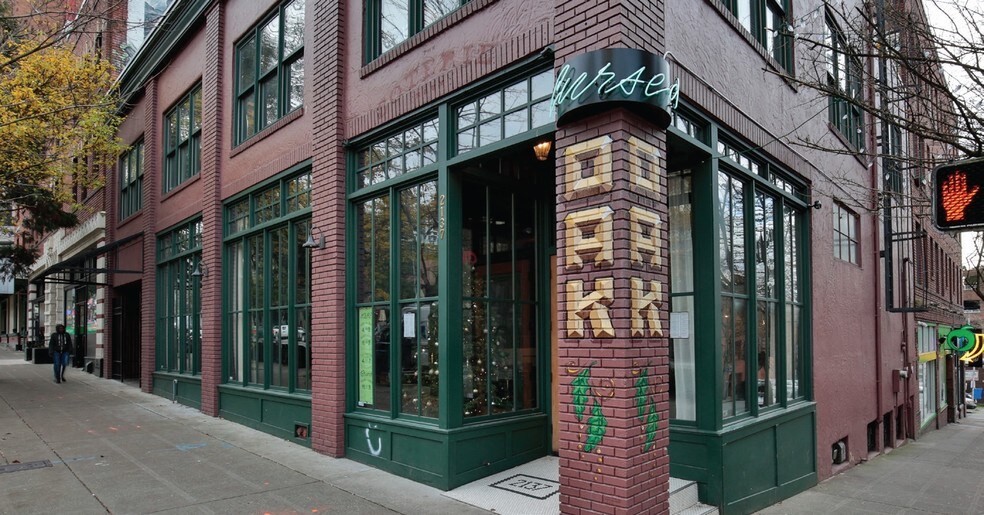 2131-2137 2nd Ave, Seattle, WA à louer - Photo principale – Image 1 sur 18