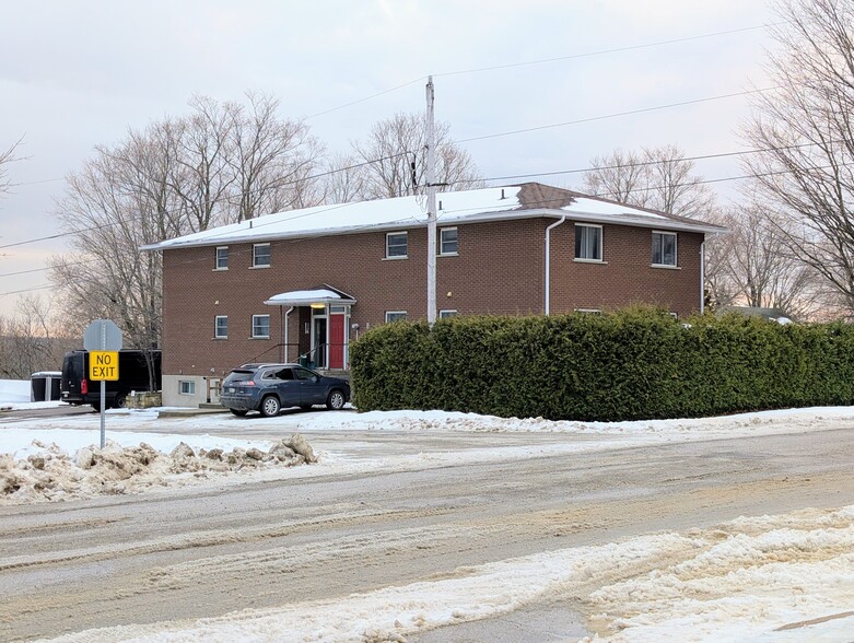 9 Napier St, Manitowaning, ON à vendre - Photo de l’immeuble – Image 2 sur 6