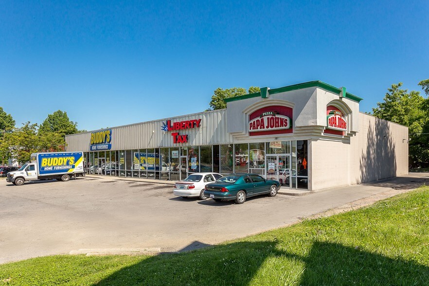 2111 W Broadway, Louisville, KY à louer - Photo de l’immeuble – Image 2 sur 3