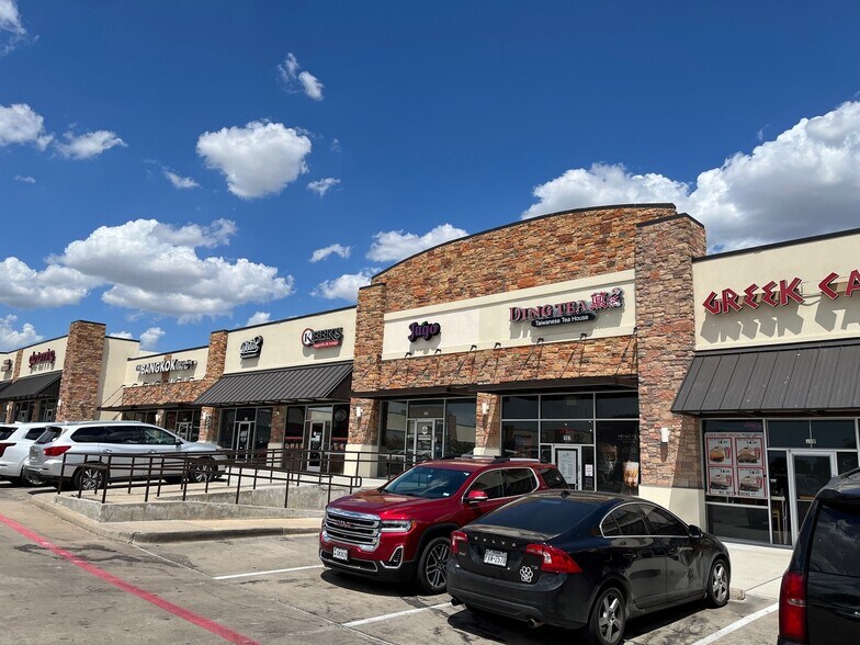 3529 Heritage Trace Pky, Fort Worth, TX à louer - Photo de l’immeuble – Image 2 sur 5