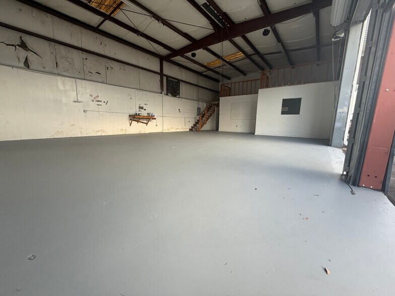 401 Enterprise St, Ocoee, FL à louer - Photo de l’immeuble – Image 3 sur 6