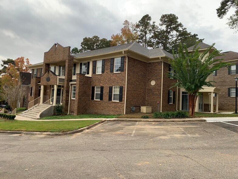 2807 Remington Green Cir, Tallahassee, FL à louer - Photo de l’immeuble – Image 2 sur 14