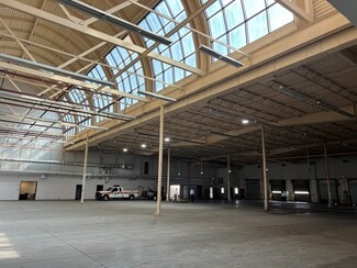 Plus de détails pour 115 N Del Rosa Dr, San Bernardino, CA - Industriel/Logistique à louer