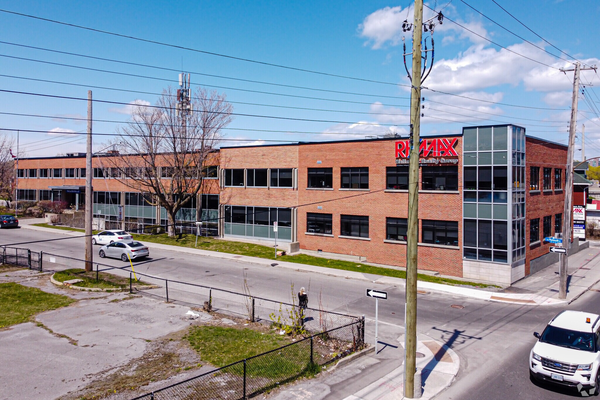 85 Plymouth St, Ottawa, ON à louer Photo principale– Image 1 sur 3