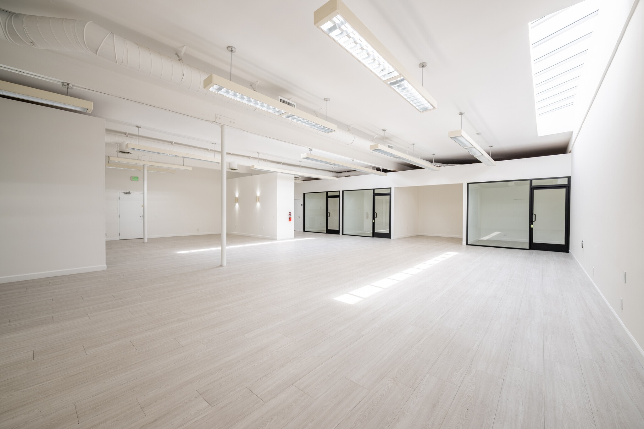 2842-2912 Colorado Ave, Santa Monica, CA à louer Photo intérieure– Image 1 sur 19