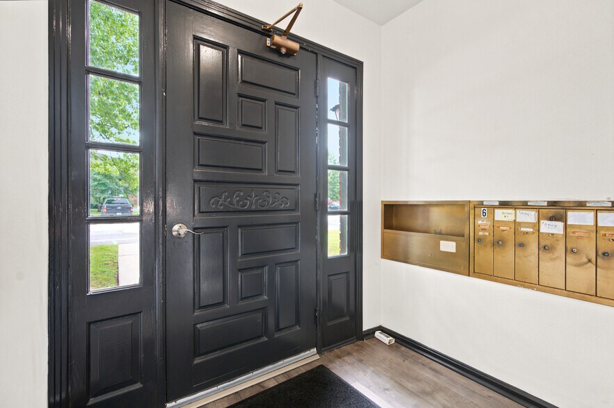 4219-4221 N Church Way, Louisville, KY à vendre - Photo de l’immeuble – Image 2 sur 12