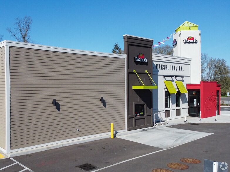 105 N Arney Rd, Woodburn, OR à vendre - Photo de l’immeuble – Image 2 sur 17