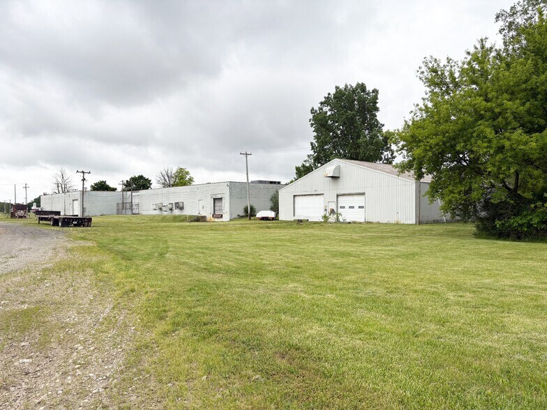 1729 W Dewey St, Bremen, IN à vendre - Photo de l’immeuble – Image 2 sur 7