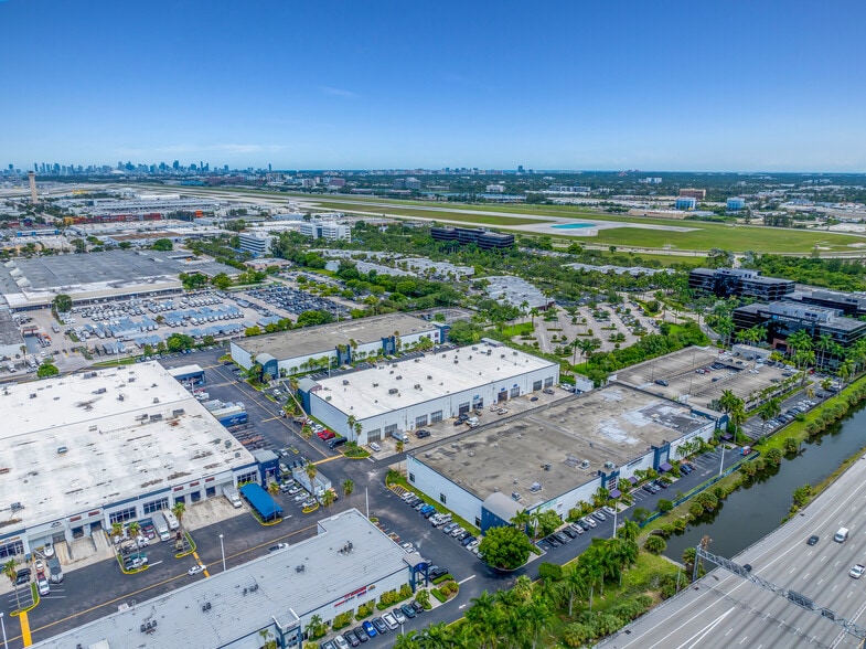 7620 NW 25th St, Miami, FL à vendre - Photo de l’immeuble – Image 3 sur 63