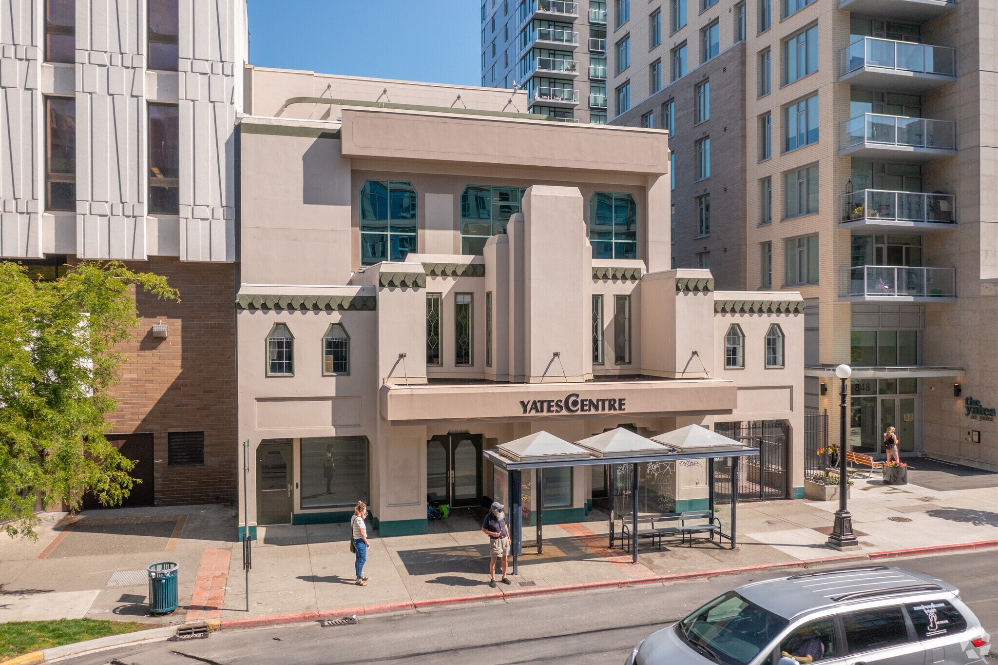 836 Yates St, Victoria, BC à louer Photo de l’immeuble– Image 1 sur 5