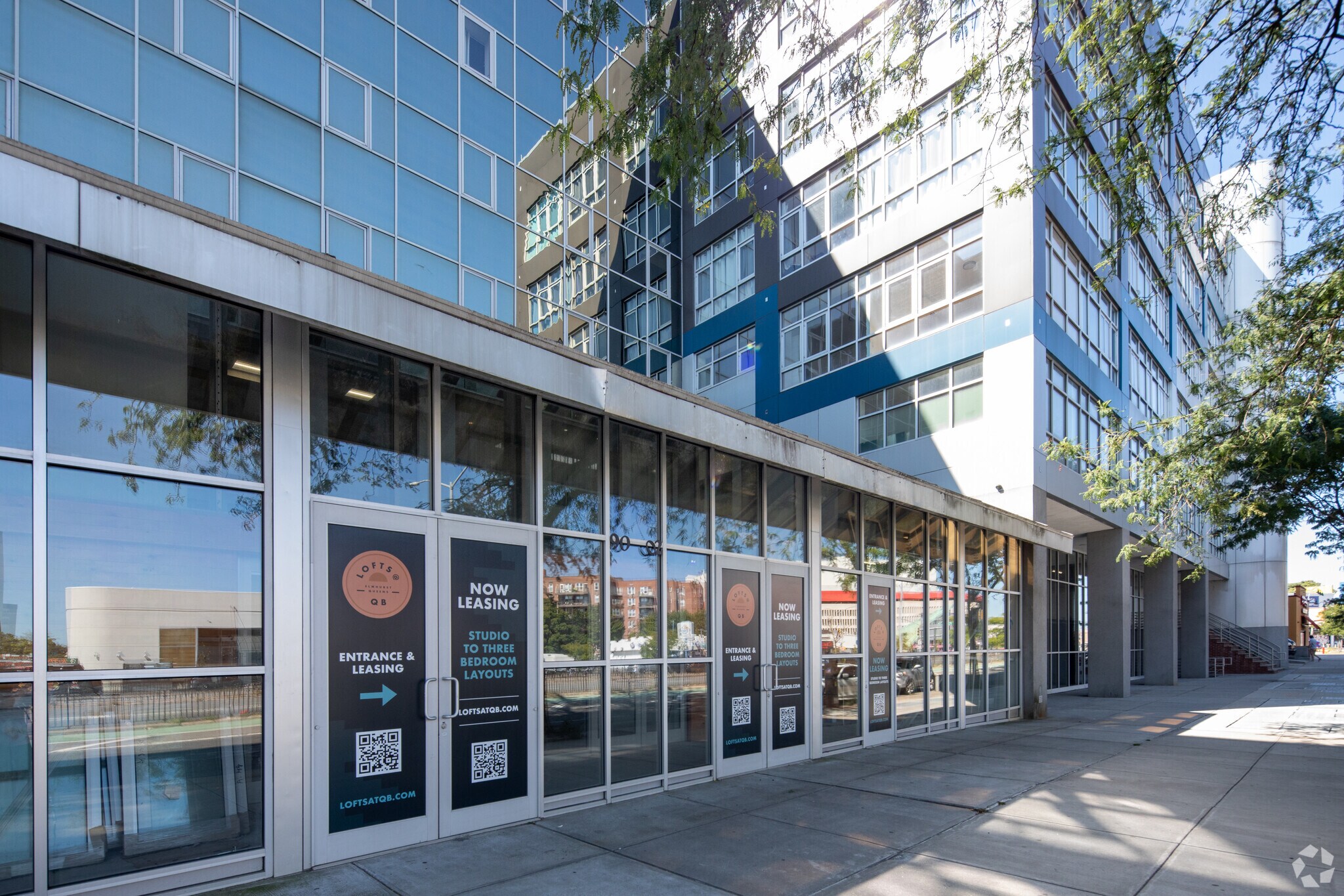 90-02 Queens Blvd, Elmhurst, NY à vendre Photo principale– Image 1 sur 12