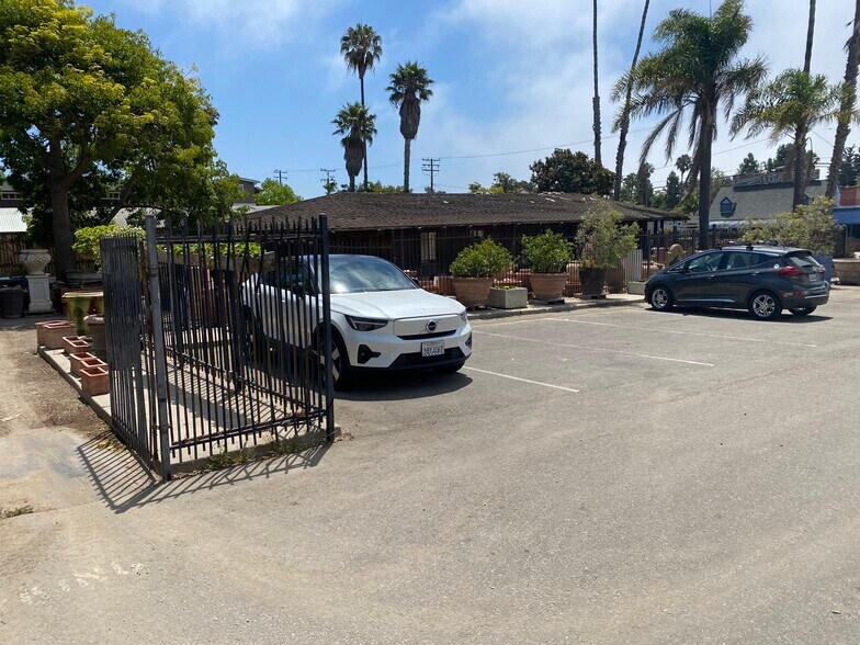 4620 Carpinteria Ave, Carpinteria, CA à louer - Photo de l’immeuble – Image 2 sur 6