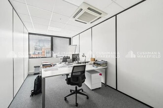 16 Rue Jean Jacques Rousseau, Issy-les-Moulineaux à louer Photo intérieure– Image 1 sur 13