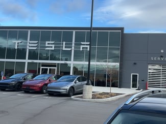 Plus de détails pour 2075 Matrix Cres, Kelowna, BC - Terrain à vendre