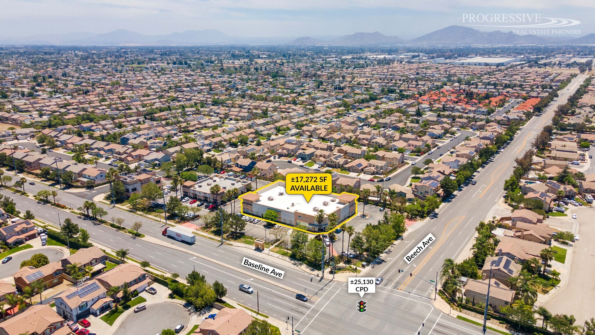 15375 Baseline Ave, Fontana, CA à louer Photo de l’immeuble– Image 1 sur 12