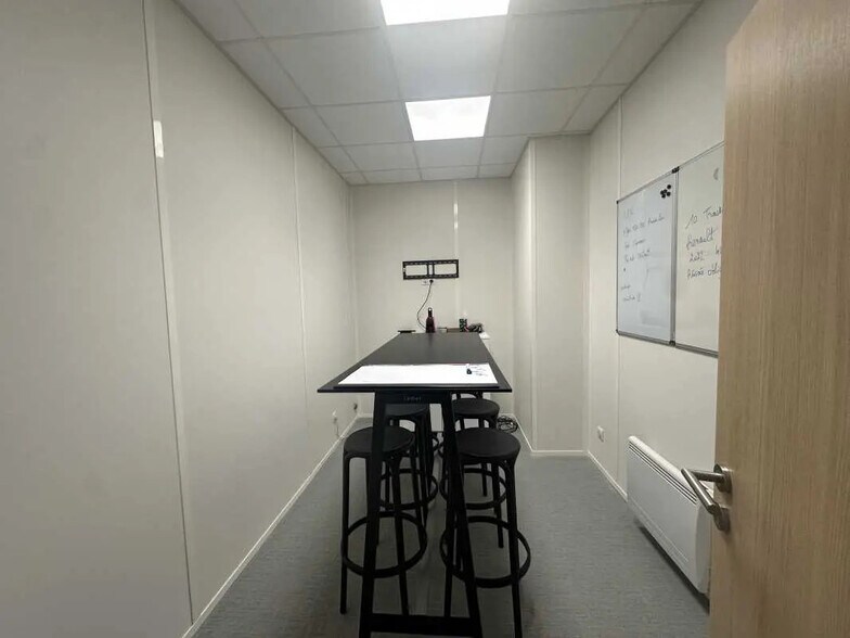 Local commercial dans Eysines à vendre - Photo intérieure – Image 3 sur 3