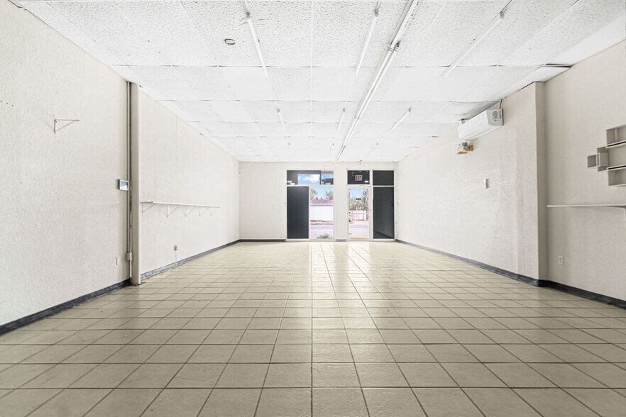 3117-3121 Blanco Rd, San Antonio, TX à louer - Photo de l’immeuble – Image 3 sur 6