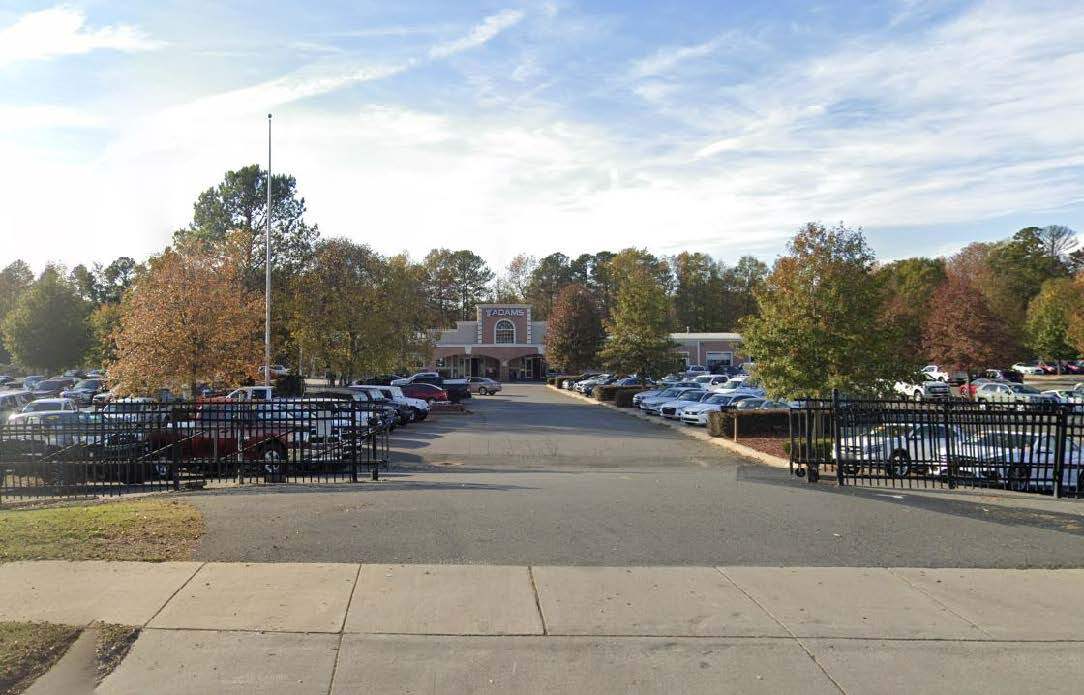 6027-6125 N Tryon St, Charlotte, NC à vendre Photo principale– Image 1 sur 3