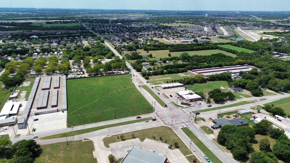 1705 Glenn Ln, Glenn Heights, TX à vendre - Photo de l’immeuble – Image 3 sur 6