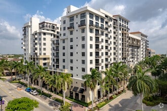 9 Plaza Real S, Boca Raton, FL à louer Photo de l’immeuble– Image 1 sur 5