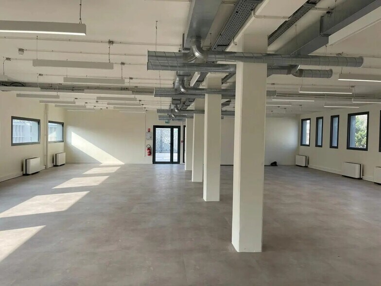 Bureau dans Nogent-sur-Marne à vendre - Photo de l’immeuble – Image 3 sur 8