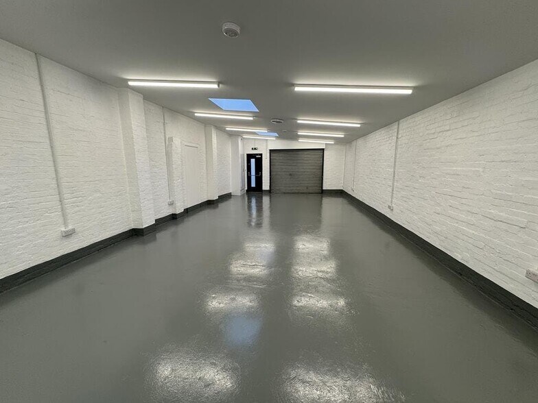 318A King St, Londres à louer - Photo de l’immeuble – Image 2 sur 8