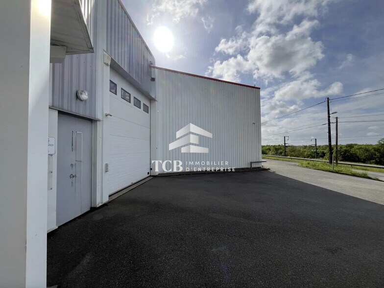 100 Rue Des Fâneurs, Couëron à vendre - Photo de l’immeuble – Image 2 sur 12