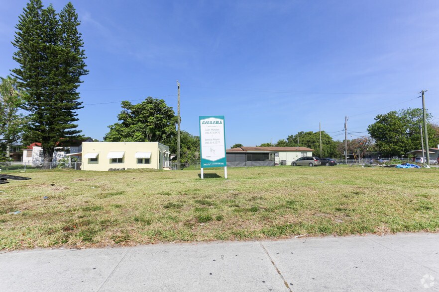 5050 NW 22nd Ave, Miami, FL à vendre - Photo principale – Image 1 sur 12