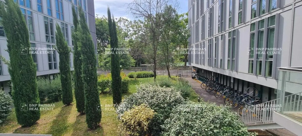 50 Rue Joannès Carret, Lyon à louer - Photo de l’immeuble – Image 3 sur 20
