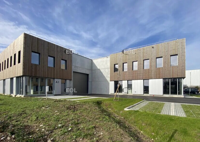 Industriel/Logistique dans Seclin à louer - Photo de l’immeuble – Image 1 sur 6