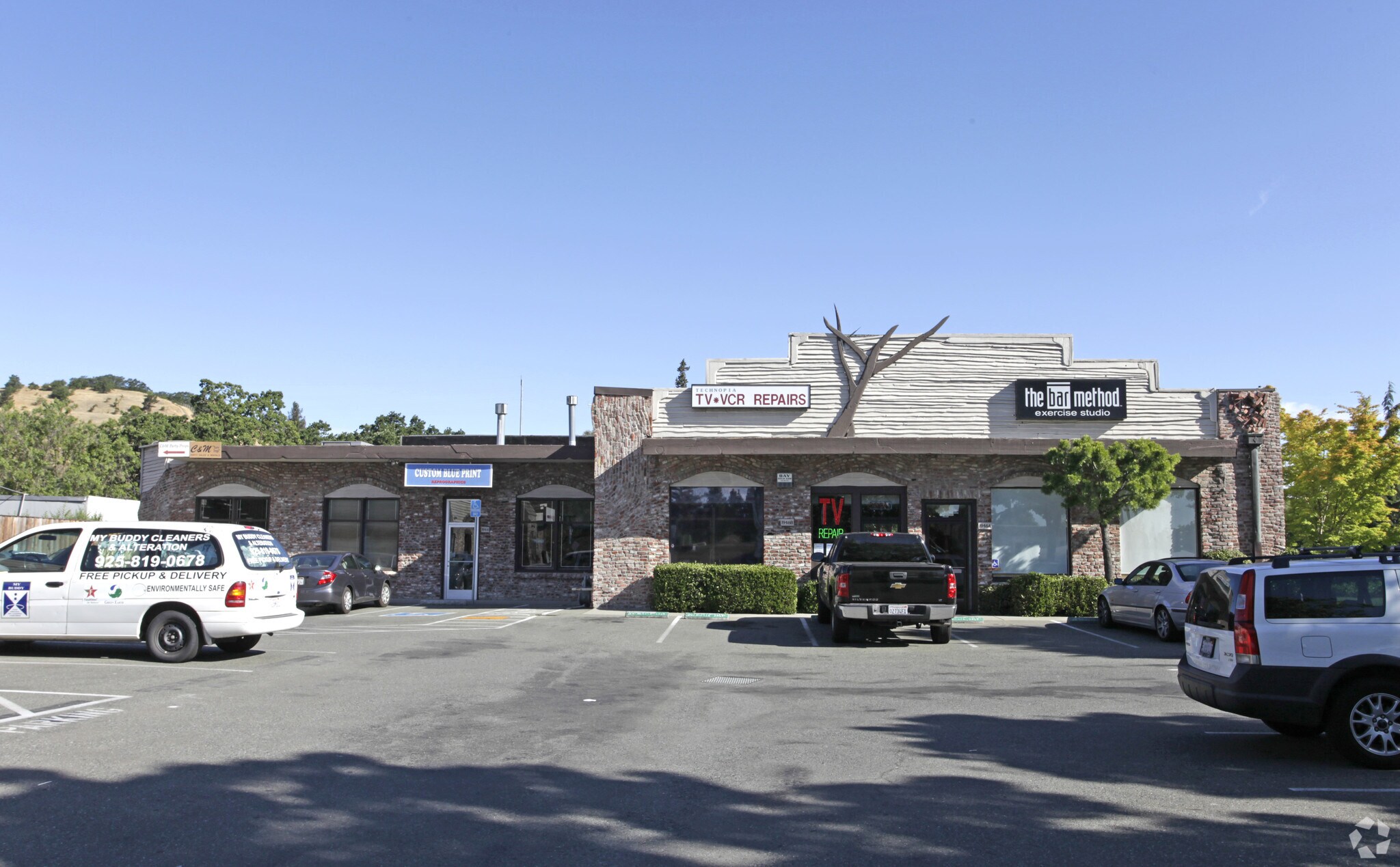 1942-1954 Mt Diablo Blvd, Walnut Creek, CA à louer Photo principale– Image 1 sur 7