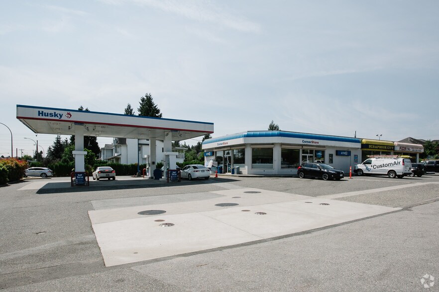 15970 96 Ave, Surrey, BC à louer - Photo de l’immeuble – Image 2 sur 4