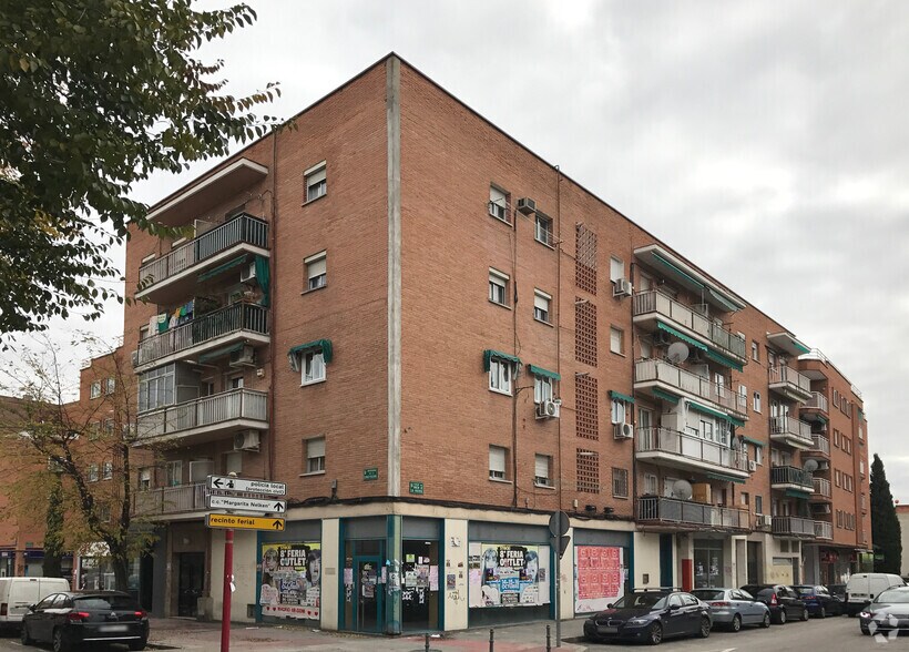 Avenida Constitución, 42, Coslada, Madrid à vendre - Photo de l’immeuble – Image 2 sur 3