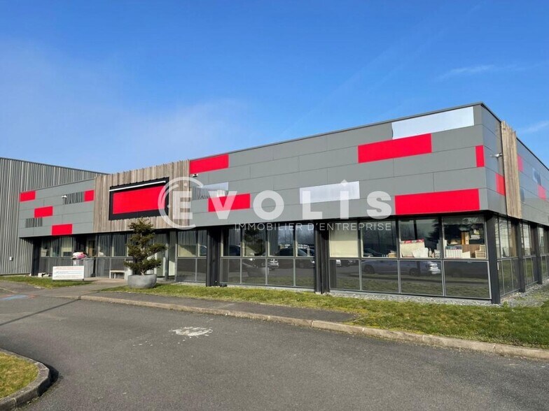 Local d’activités dans Sainghin En Melantois à louer - Photo de l’immeuble – Image 1 sur 8